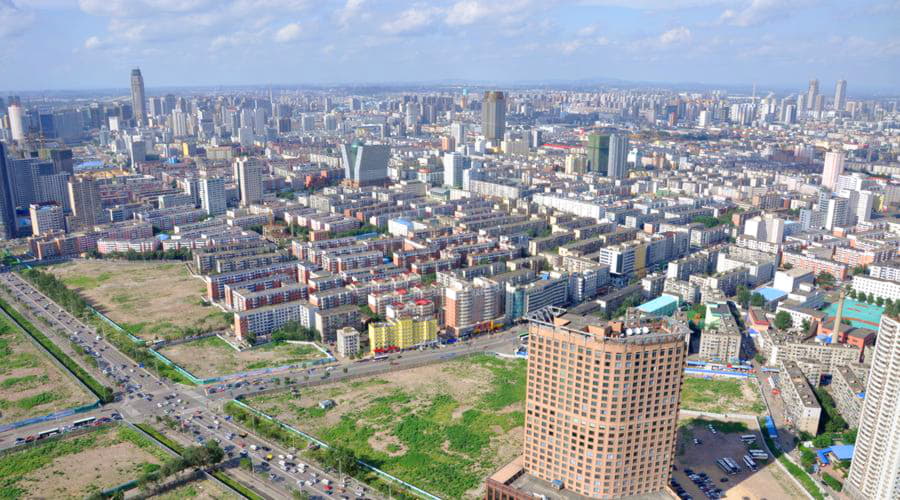 Onze autoverhuurservices bieden een gevarieerde selectie van voertuigen in Shenyang.